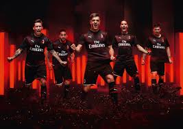 AC Milan kündigte das dritte Trikot an